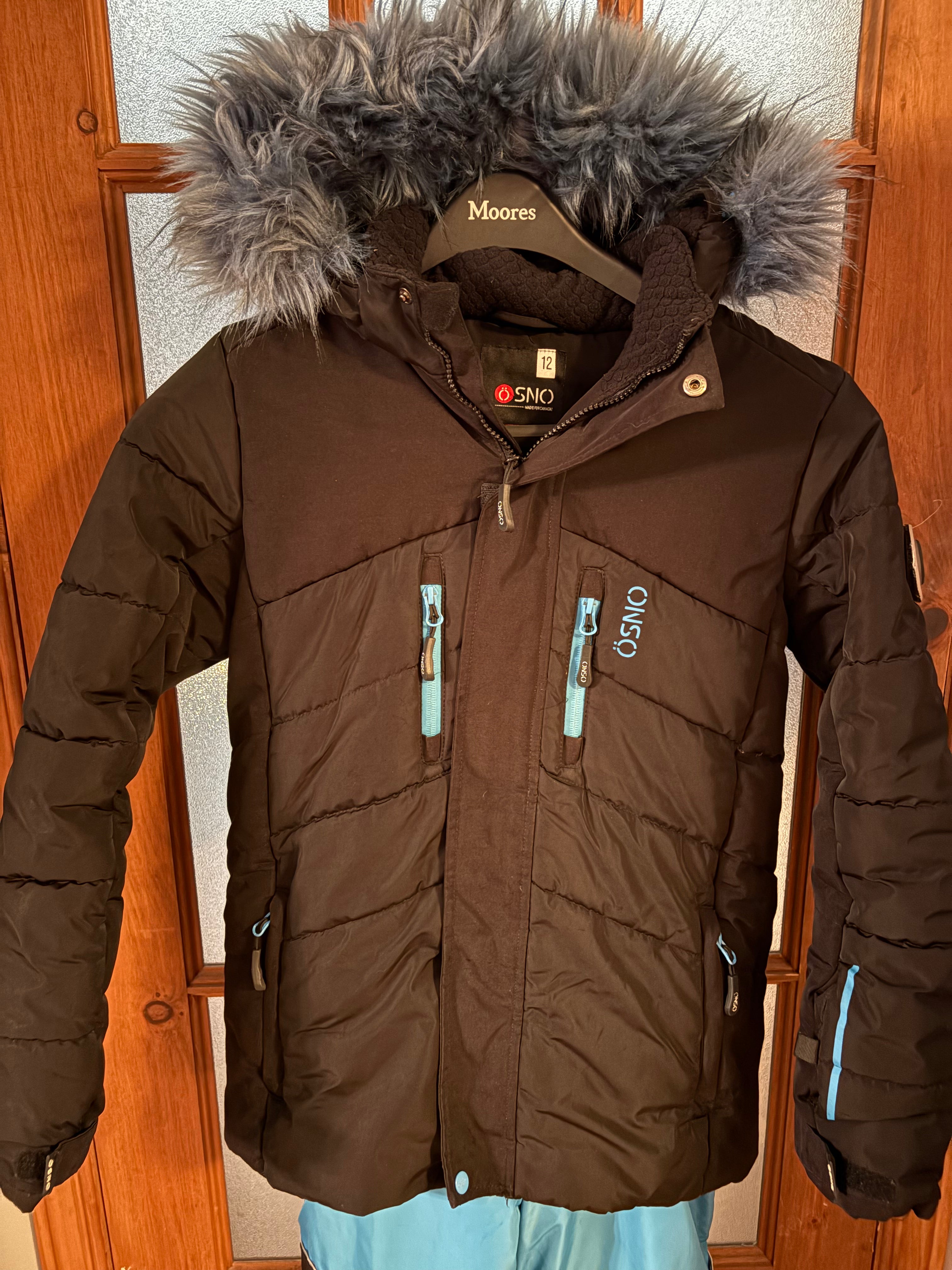 OSNO Luxury Snowsuit Boys size 12 with Blue Fur Hood